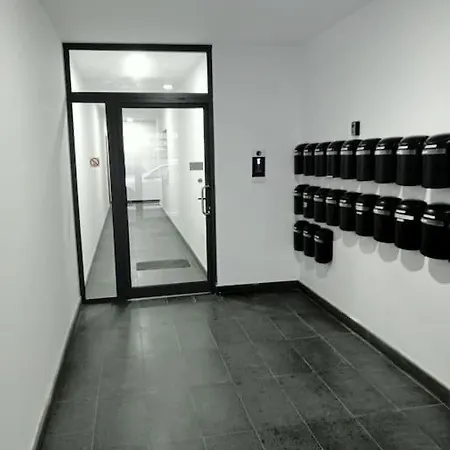 Salina Wharf, Block E, N.27 By Crysalex Апартаменты *