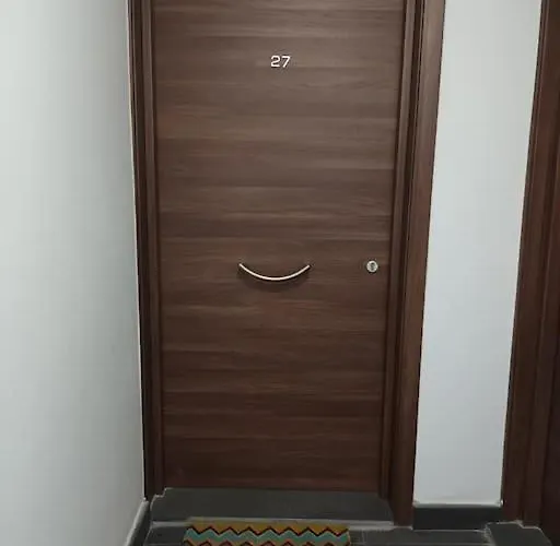 Salina Wharf, Block E, N.27 By Crysalex * Сент-Полс-Бей